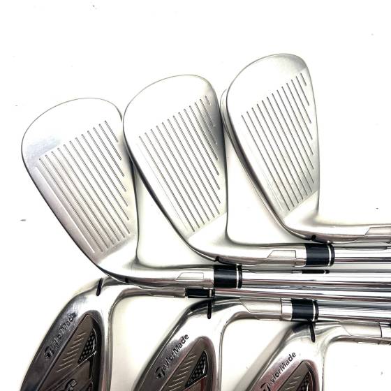 Taylormade Sim2 Max Irons / 5-PW / Dynamic Gold 105 S300 Stiff Flex