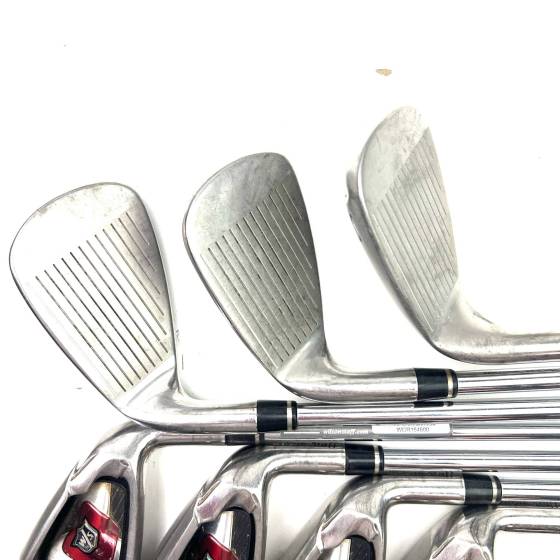 Wilson Staff D100 Irons / 5-SW / SL85 Ultralite Uniflex