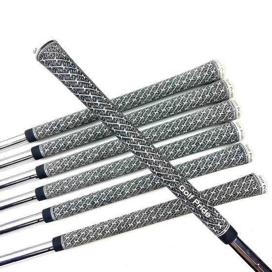 Mizuno Pro 225 Irons / 4-PW / Dynamic Gold 105 Regular Flex