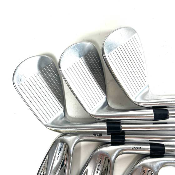 Titleist 718 AP2 Irons / 5-PW / AMT Tour White S300 Stiff Flex