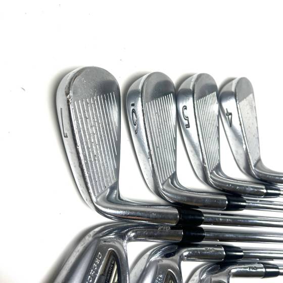 Titleist 710 AP2 Irons / 4-PW / Dynamic Gold R300 Regular Flex