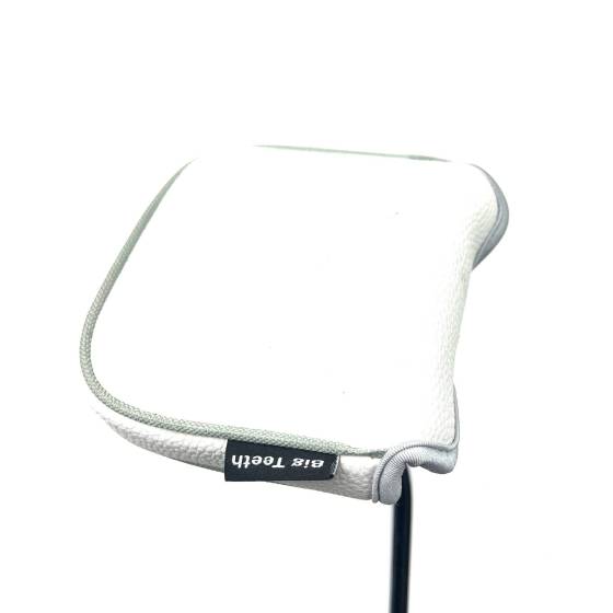 Scotty Cameron Futura Putter / 39.5 Inches