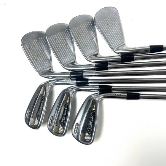 Titleist 710 AP2 Irons / 4-PW / Dynamic Gold R300 Regular Flex