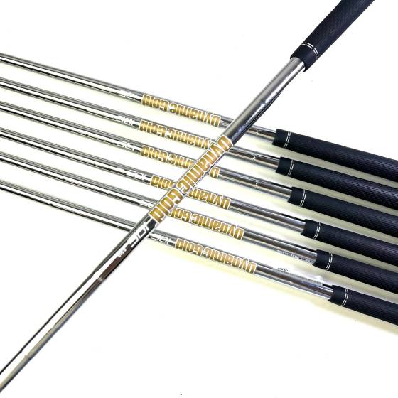 Ping G425 Irons / 5-SW / Dynamic Gold 105 Regular Flex