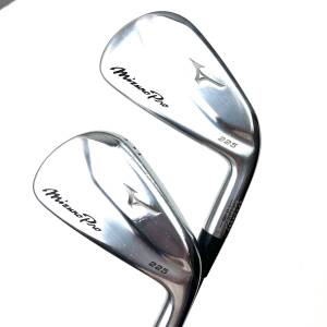 Mizuno Pro 225 Irons / 4-PW / Dynamic Gold 105 Regular Flex