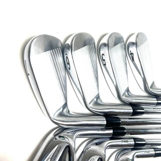 Titleist 716 AP2 Irons / 4-PW / Dynamic Gold R300 Regular Flex