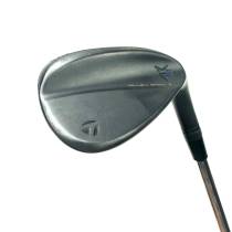 Taylormade Milled Grind 3 Gap Wedge / 52 Degree / Dynamic Gold S200 Stiff Flex