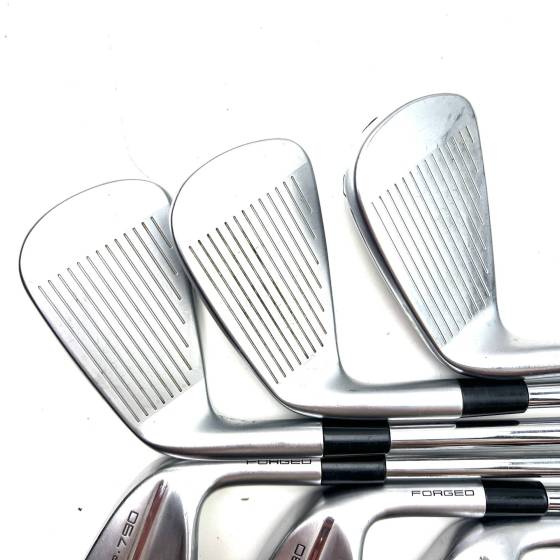 Taylormade P790 2021 Irons / 5-PW / N.S. Pro Modus 3 Tour 105 Regular Flex