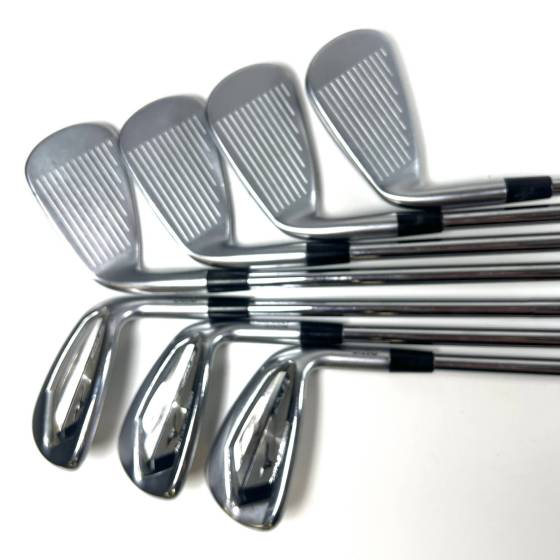 Mizuno JPX921 Hot Metal Pro Irons / 4-PW / N.S. Pro Modus3 Tour 105 Regular Flex