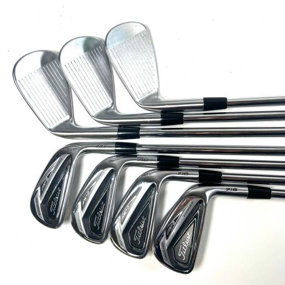 Titleist 716 AP2 Irons / 4-PW / Dynamic Gold R300 Regular Flex