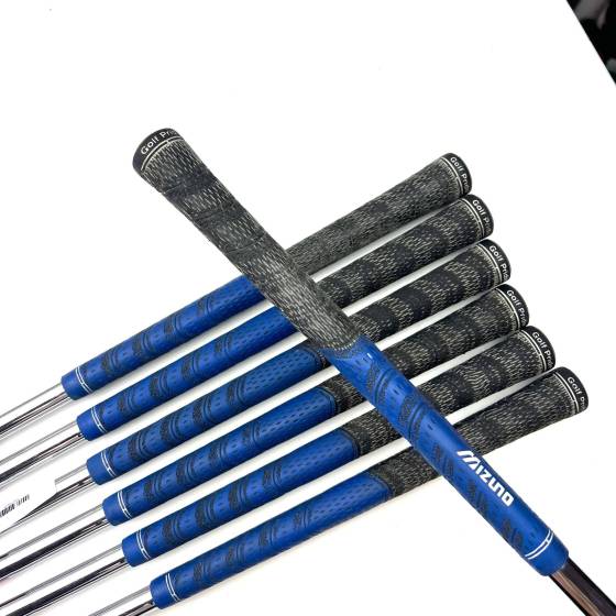 Mizuno JPX 900 Forged Irons / 4-PW / KBS Tour Regular Flex
