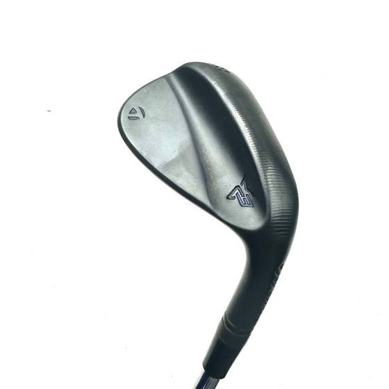 Taylormade Milled Grind 3 Gap Wedge / 52 Degree / Dynamic Gold S200 Stiff Flex