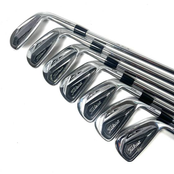 Titleist 716 AP2 Irons / 4-PW / Dynamic Gold R300 Regular Flex