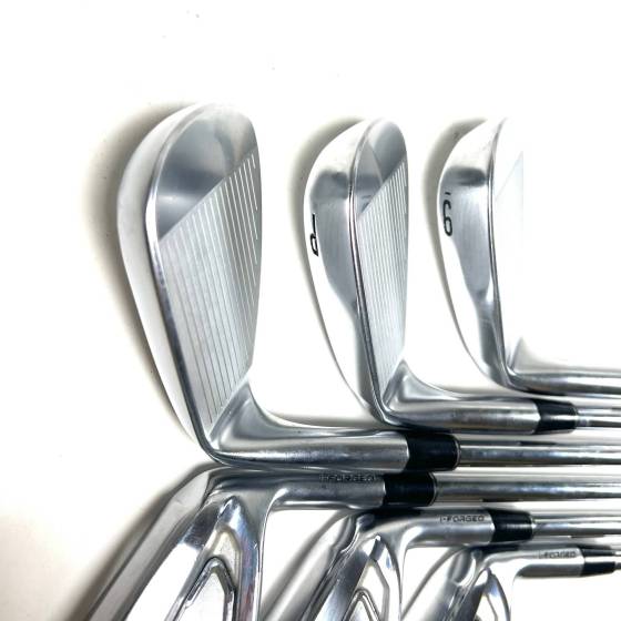 Srixon ZXi5 Irons / 6-GW / Nippon N.S. Pro Zelos Regular Flex