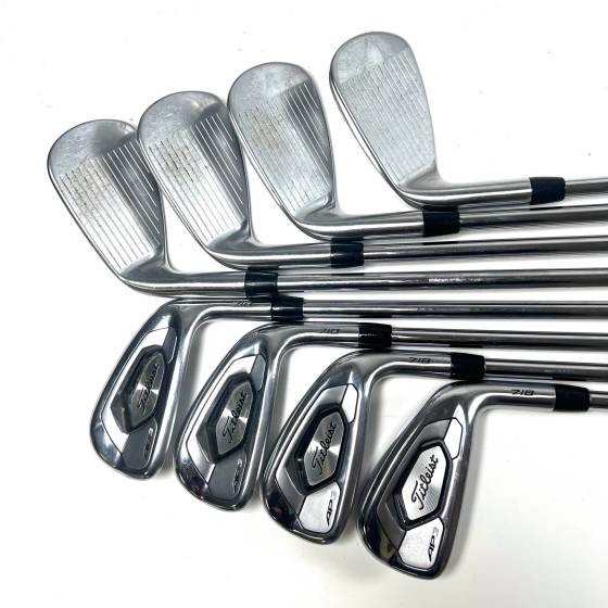 Titleist 718 AP3 Irons / 4-PW+48 / AMT Black R300 Regular Flex