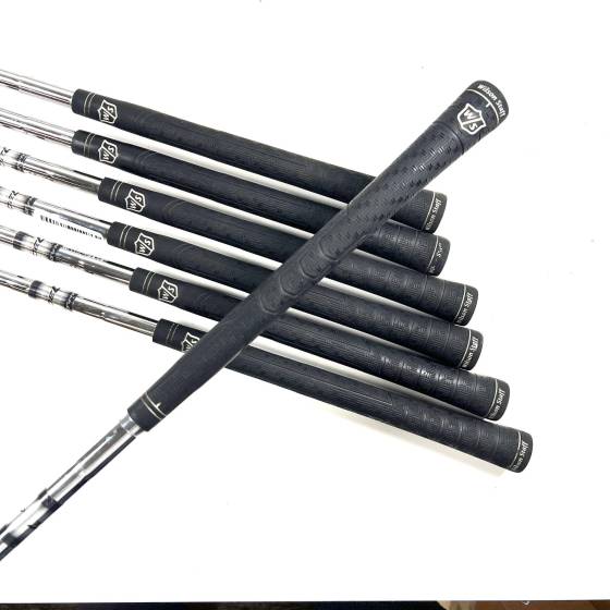 Wilson D300 Irons / 5-SW / Wilson Regular Flex