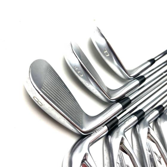 Mizuno JPX 900 Forged Irons / 4-PW / KBS Tour Regular Flex