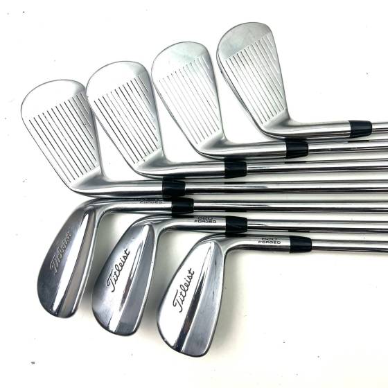 Titleist 620 Forged Irons / 4-PW / Project X Stiff Flex