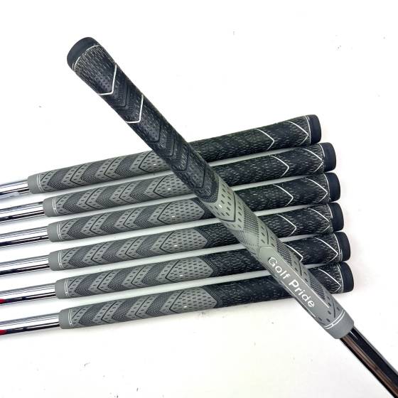 Mizuno JPX919 Hot Metal Pro Irons / 4-PW / N.S. Pro Modus 3 Tour 105 Regular Flex
