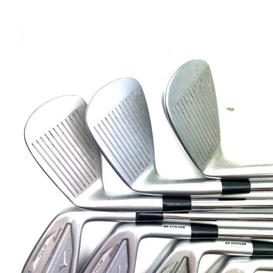 Mizuno JPX900 Tour Irons / 4-PW / True Temper Dynamic Gold Sitff Flex