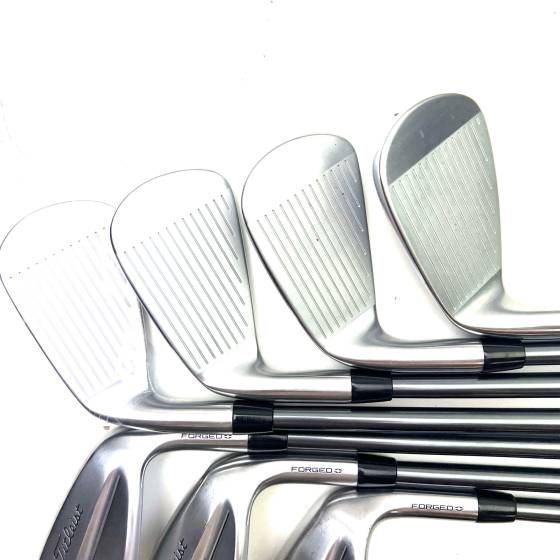 Titleist T250 Irons / 5-PW + 48 Degree / MMT 85 Regular Flex