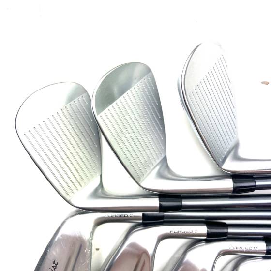 Titleist T250 Irons / 5-PW + 48 Degree / MMT 85 Regular Flex