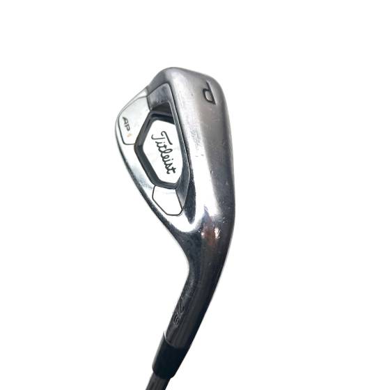Titleist 718 AP3 Pitching Wedge / 43 Degree / Dynamic Gold S300 Stiff Flex