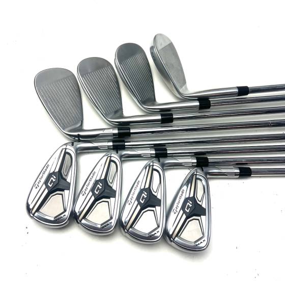 Taylormade QI Max Irons / 4-SW / Dynamic Gold Mid 115 Regular Flex