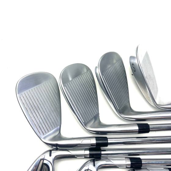 Taylormade QI Max Irons / 4-SW / Dynamic Gold Mid 115 Regular Flex