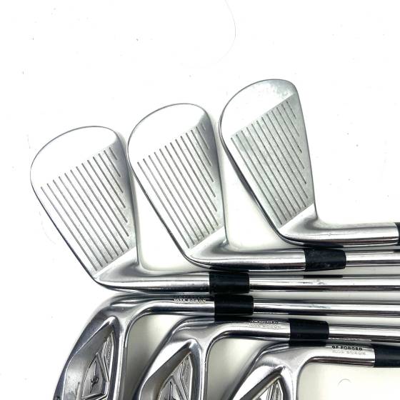 Mizuno JPX 850 Forged Irons / 5-PW / KBS Tour Stiff Flex