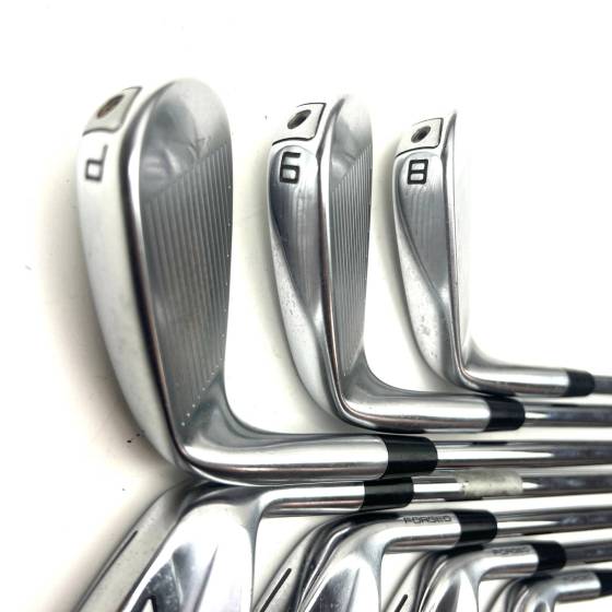 Taylormade P790 2019 Irons / 4-PW / Dynamic Gold 105 S300 Stiff Flex