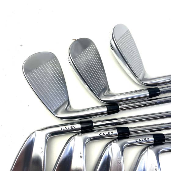 Caley 01T Irons / 4-PW / KBS Tour 110 Regular Flex