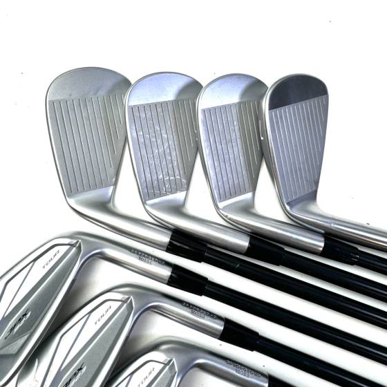 Mizuno JPX923 Tour Irons / 4-PW / Project X LZ Stiff Flex