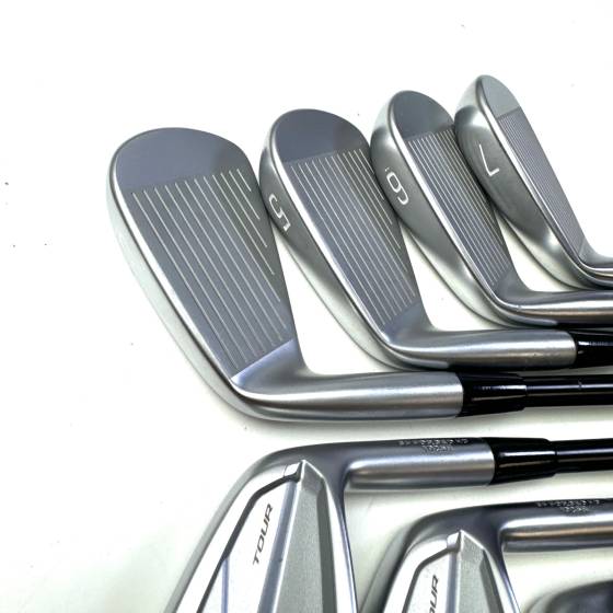 Mizuno JPX923 Tour Irons / 4-PW / Project X LZ Stiff Flex