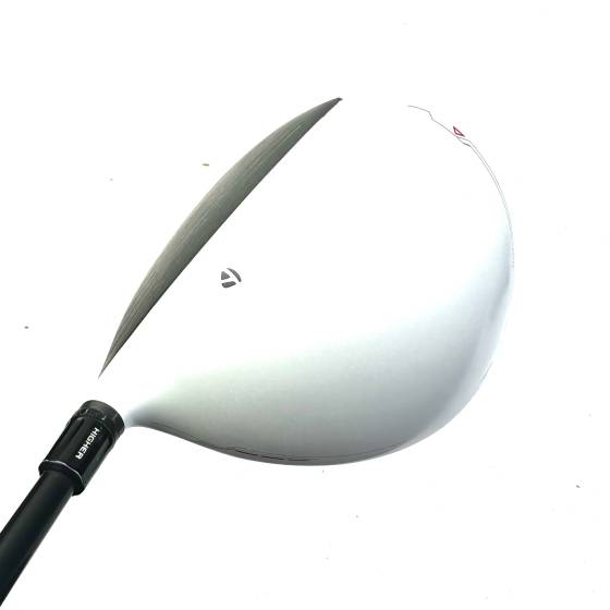 Taylormade R11 Driver / 10.5 Degree / Fujikura Blur 60 Stiff Flex