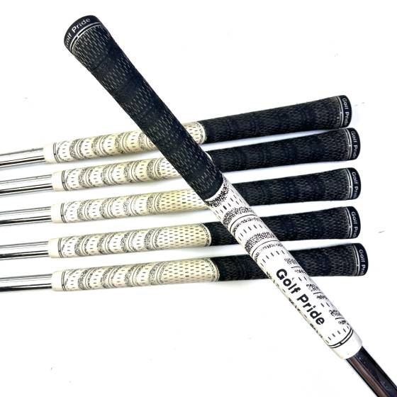 Titleist 718 AP3 Irons / 4-9 / Project X Rifle X-Stiff Flex