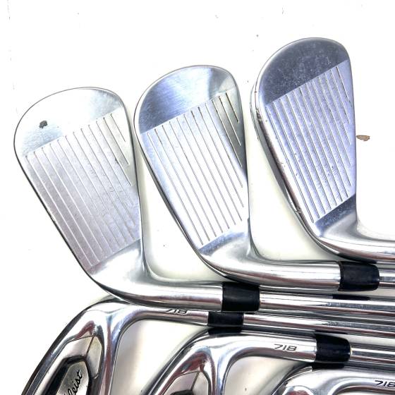 Titleist 718 AP3 Irons / 4-9 / Project X Rifle X-Stiff Flex