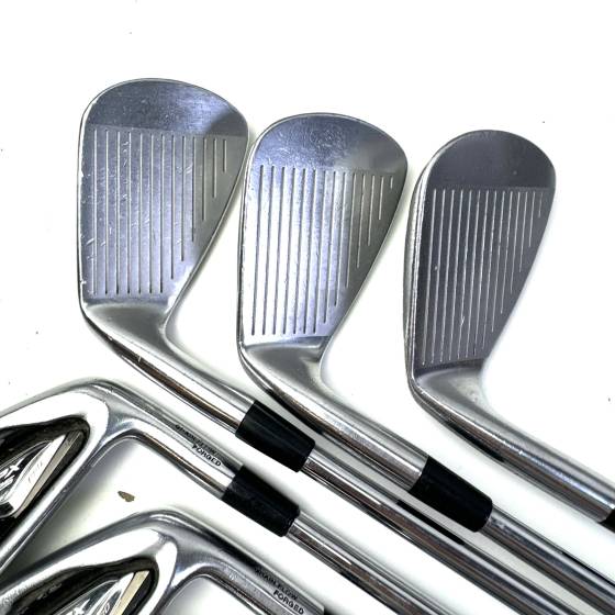 Mizuno JPX 825 Pro Irons / 4-PW / Dynalite Gold S300 Stiff Flex