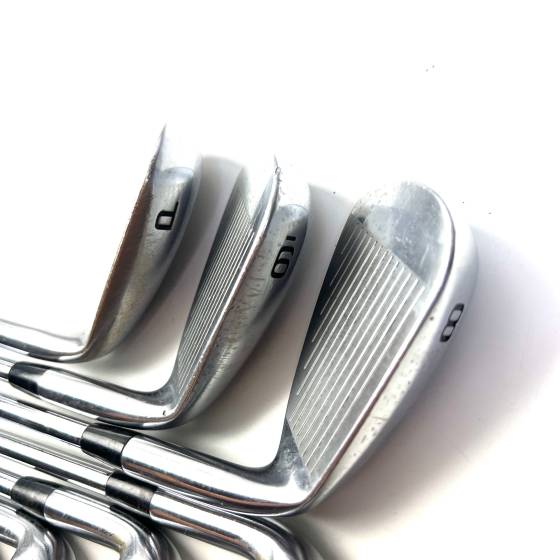 Left Handed Mizuno JPX 825 Irons / 4-PW / True Temper Dynamic Gold Regular Flex