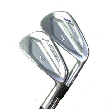 Mizuno JPX900 Tour Irons / 4-PW / XP 105 Regular Flex