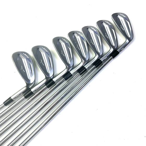 Mizuno JPX900 Tour Irons / 4-PW / XP 105 Regular Flex