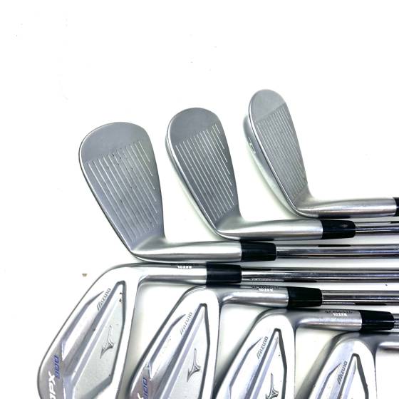 Mizuno JPX900 Tour Irons / 4-PW / XP 105 Regular Flex