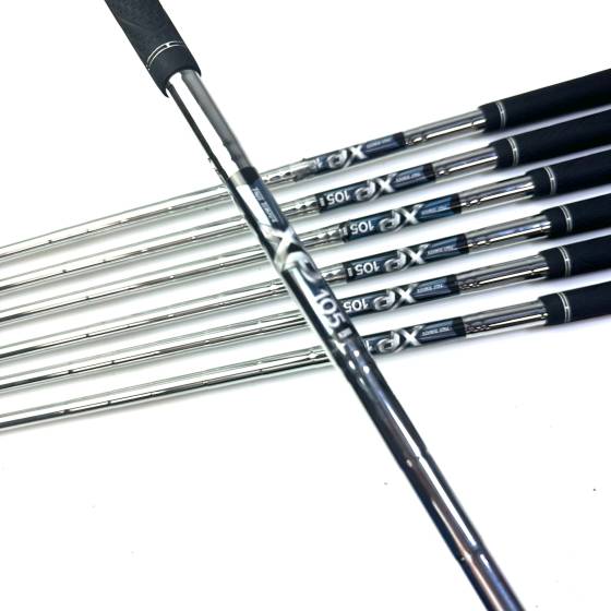 Mizuno JPX900 Tour Irons / 4-PW / XP 105 Regular Flex