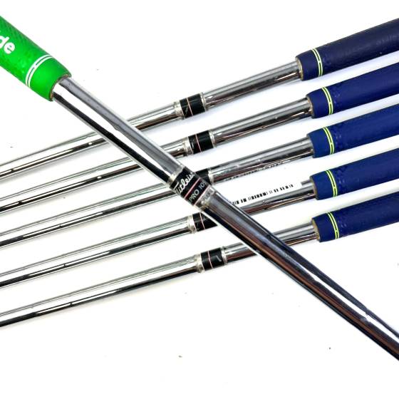 Titleist 710 AP1 Forged Irons / 4-9 / N.S. Pro 105T Stiff Flex