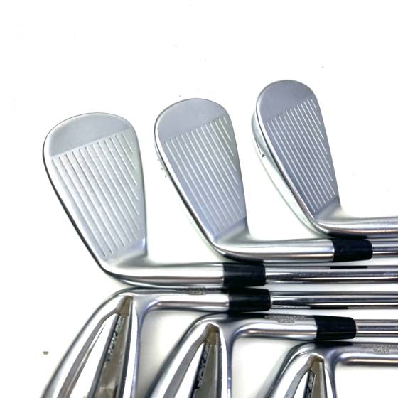 Mizuno JPX921 Forged Irons / 5-PW / KBS Tour Stiff Flex