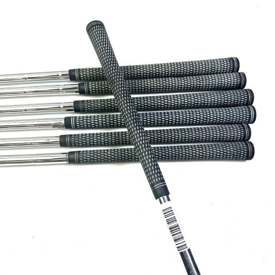 Titleist 718 AP3 Irons / 4-PW / AMT Red R300 Regular Flex