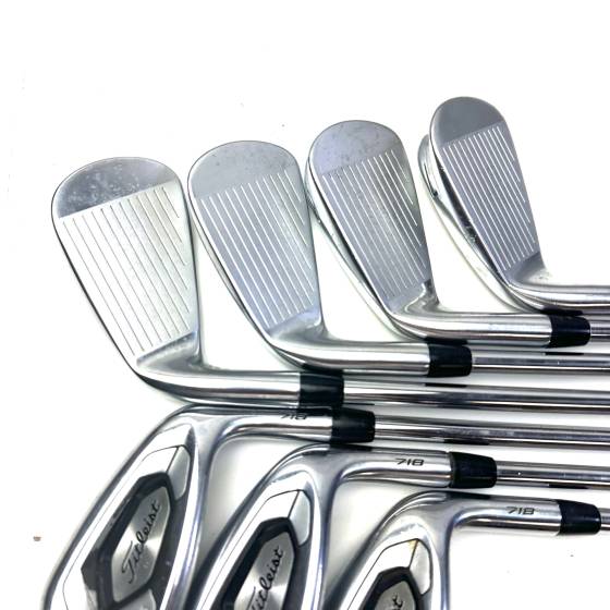 Titleist 718 AP3 Irons / 4-PW / AMT Red R300 Regular Flex