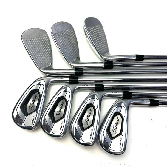 Titleist 718 AP3 Irons / 4-PW / AMT Red R300 Regular Flex
