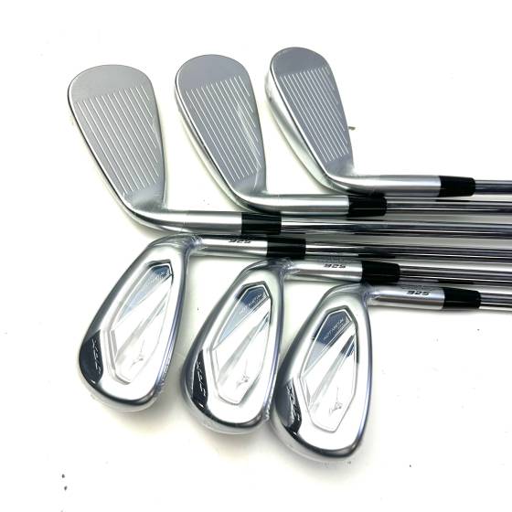 Mizuno JPX 925 Hot Metal HL Irons / 5-PW / True Temper Dynamic Gold 95 Regular Flex