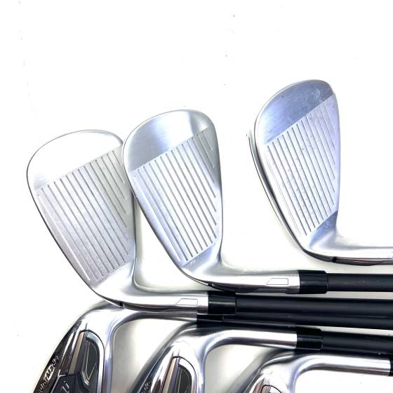 Taylormade QI Max Irons / 6-PW+AW / REAX 65 Regular flex